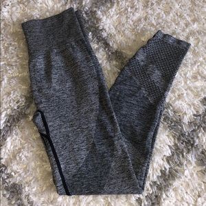 Victoria Secret PINK Seamless leggings. Small.